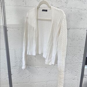White Cable Knit Sweater - Brandy Melville - One Size - Like New - Open Top